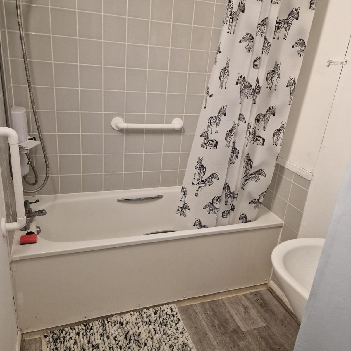 New Listing- 2 Bedroom Riverside Chelsea