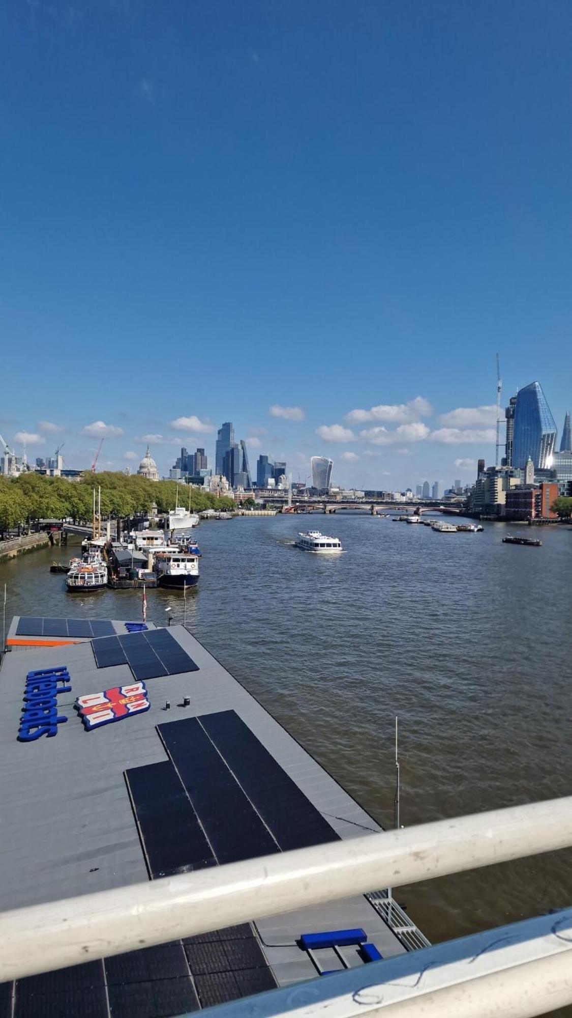 New Listing- 2 Bedroom Riverside Chelsea Appartement Londres