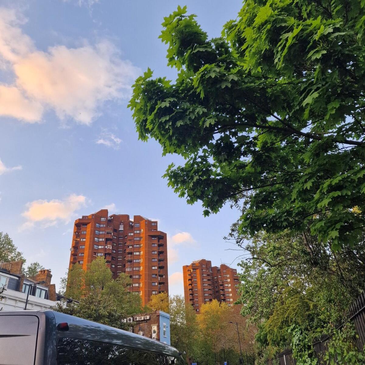 New Listing- 2 Bedroom Riverside Chelsea Londres
